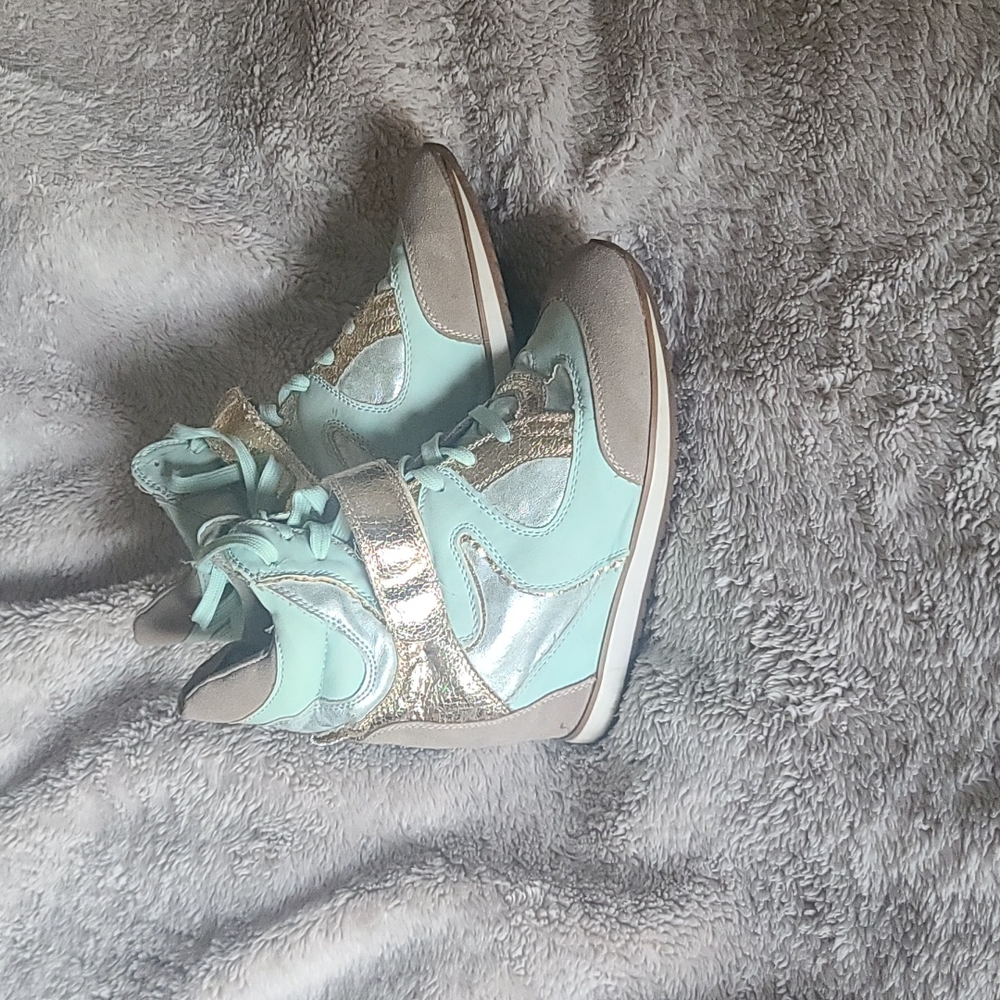 Stylish wedges